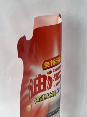 500g de sachet de détergent liquide pour soins personnels de forme libre tiennent la poche