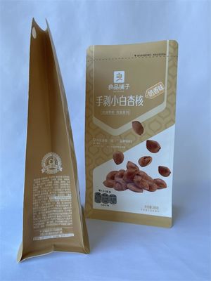 Les poches inférieures quadruples d'emballage alimentaire jetables tiennent les sachets en plastique