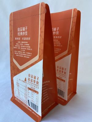 Fond plat biodégradable Tenez le gousset de poche avec la fenêtre