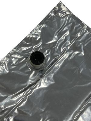 Poches matérielles d'emballage d'Alu d'emballage liquide d'emballage liquide de sac de QS dans la boîte